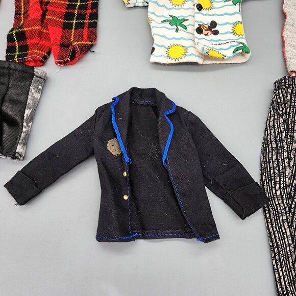 Ken Doll 2010 Mattel Blonde Vintage Lot 14 Clothing Pieces Outfits - Picture 12 of 16